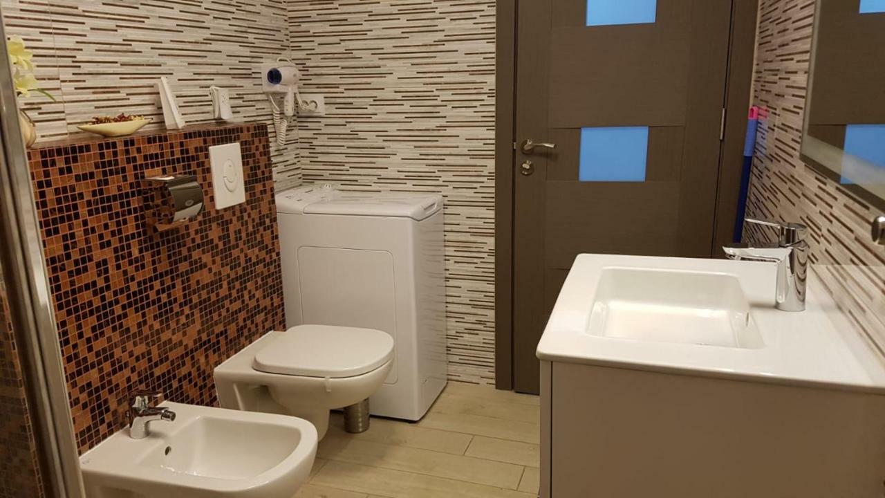 קריובה Tina Apartament 2 מראה חיצוני תמונה